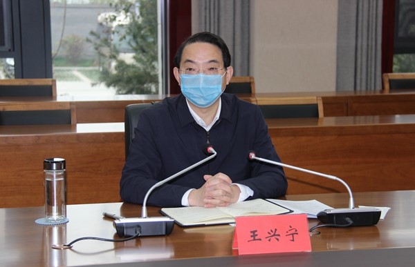 王興寧到寶雞市調(diào)研領(lǐng)導(dǎo)干部違規(guī)插手干預(yù)工程建設(shè)和礦產(chǎn)開發(fā)突出問(wèn)題專項(xiàng)整治工作時(shí)強(qiáng)調(diào) 落實(shí)主體責(zé)任 深化標(biāo)本兼治 推動(dòng)全面從嚴(yán)治黨向縱深發(fā)展